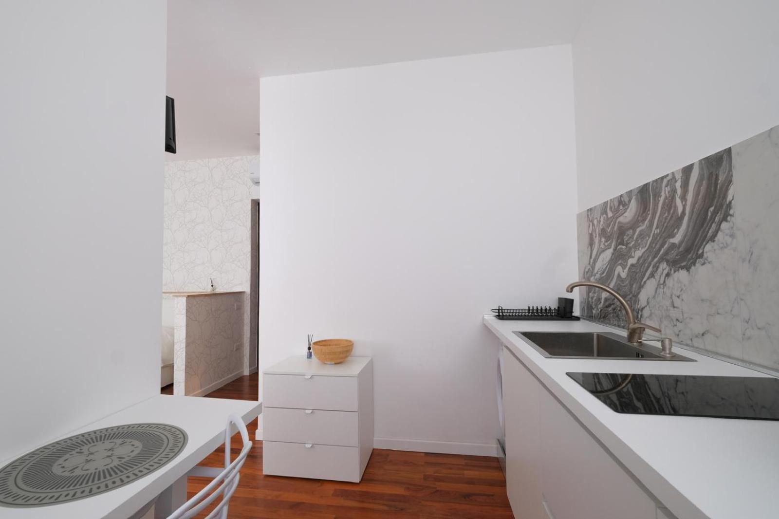 The Apulian Loft II Bari - Via Celentano Apartment Exterior photo